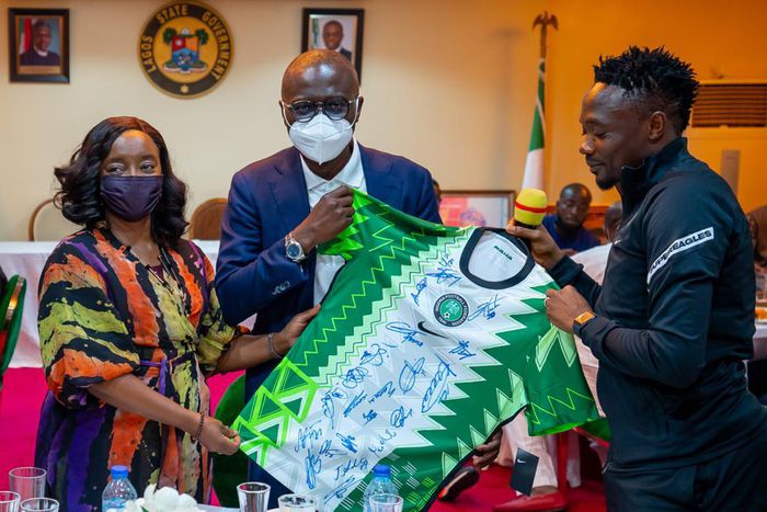 Babajide Sanwo-Olu and Ahmed Musa (Twitter/Babajide Sanwo-Olu)