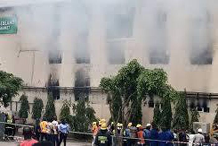 Ebeano supermarket torched on July 17 (First News)