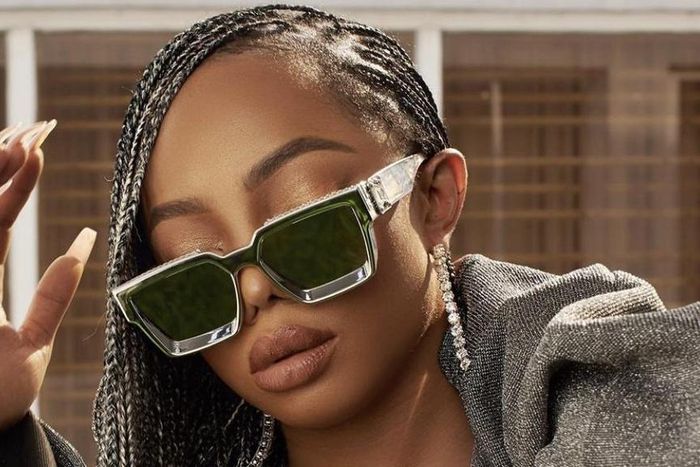 Knotless braids are in, and Darling Nigeria has got you covered for the holidays!