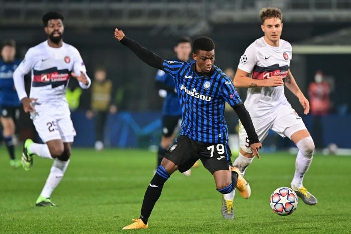 Ivorian forward Amad Diallo in action for Atalanta