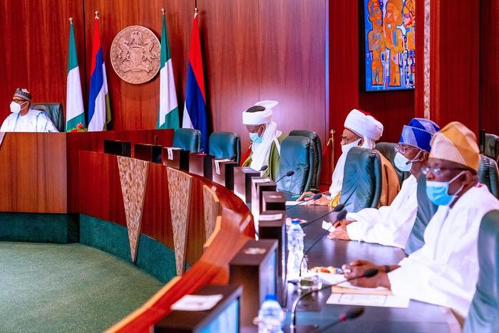 President Muhammadu Buhari meets leadership of Nigerian Supreme Council for Islamic Affairs. [Twitter/@BashirAhmaad]