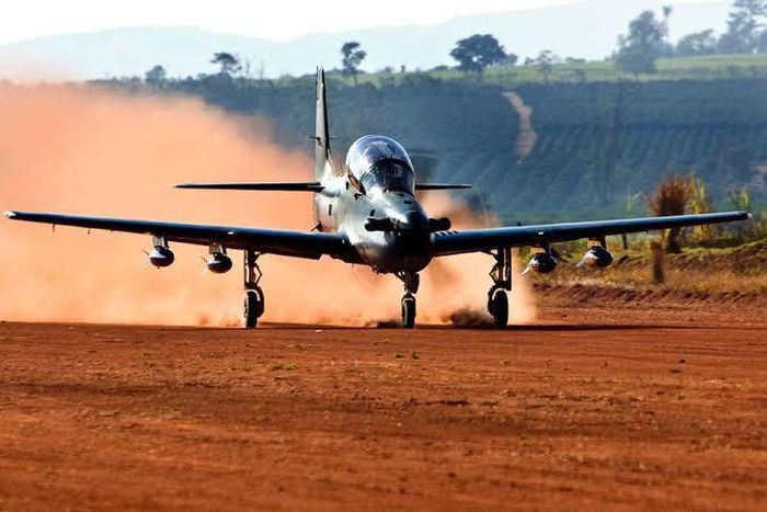 NAF says delivery of  A-29 Super Tucano aircraft on course despite 'bad runway'. [Twitter/@DefenseNigeria]