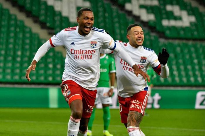 Marcelo (L) scored his first two goals of the season to see Lyon to derby victory at Saint-Etienne