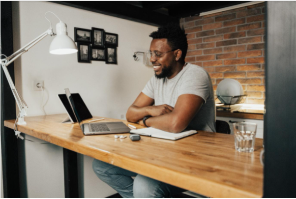 Online payments growing in popularity in Nigeria after widespread fraud concerns (Pexels)