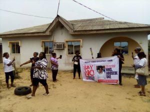 The protesting women at the home of the deceased in Magbon, Imeke, Badagry, joined by the neighbours. [NAN]