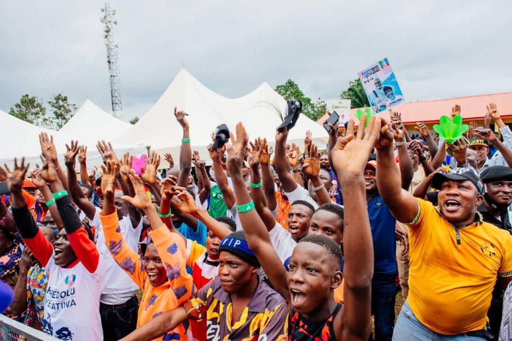 Party supporters at an election rally [Twitter/@OndoAPC]