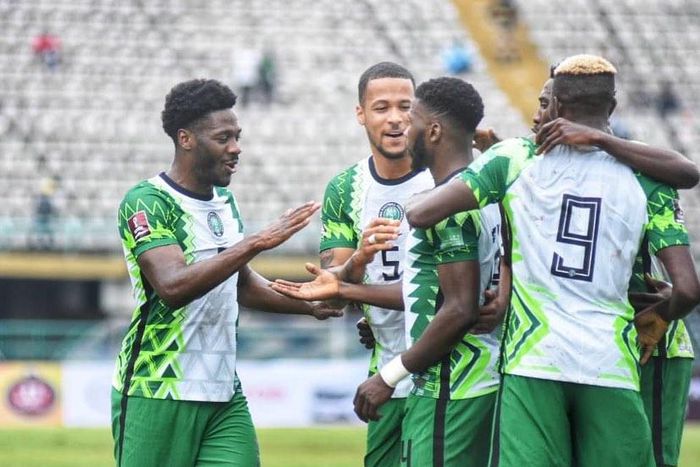 Ola Aina, William Troost-Ekong and Kelechi Iheanacho with the Super Eagles (Instagram/Super Eagles)