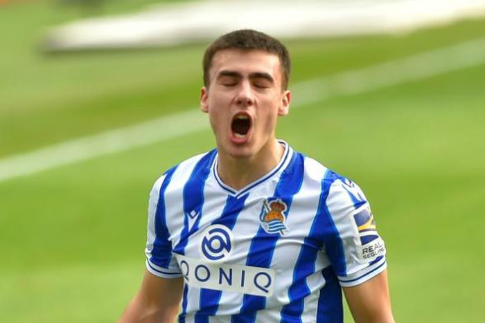 Ander Barrenetxea opener against Eibar put Real Sociedad top of La Liga