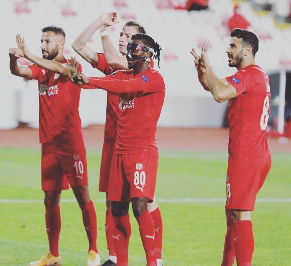 Olarenwaju Kayode (Instagram/Olarenwaju Kayode)c