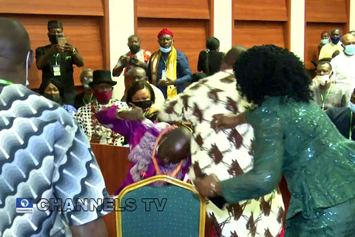 Representatives of host communities fight on the floor of parliament in Nigeria on January 28, 2021 (ChannelsTV)
