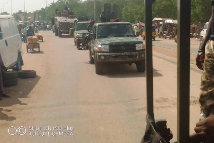 Troops of the Nigerian Army during a raid on bandits' hideout in Katsina state. [Twitter/@DefenceInfoNG]