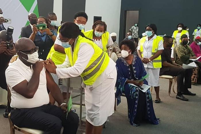Edo state Deputy Governor, Philip Shaibu receive his first dose of AstraZeneca COVID-19 vaccine. [Twitter/@OsarugueLovette]