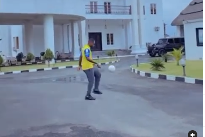 Emmanuel Emenike (Instagram/Emmanuel Emenike)