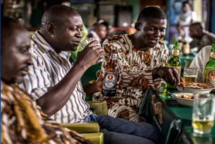 We’ll look at the cost of alcoholic drinks to decide who to vote for – Drunkards association