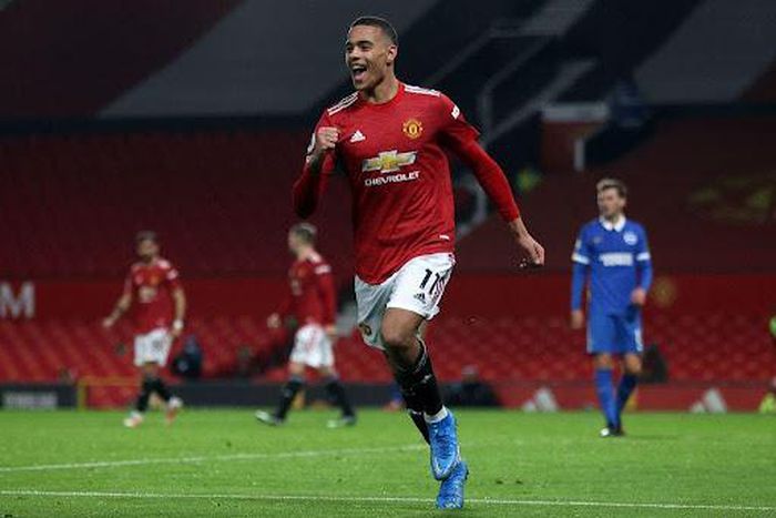 Greenwood: Manchester United teenager reacts to van Persie comparison, reveals stronger foot