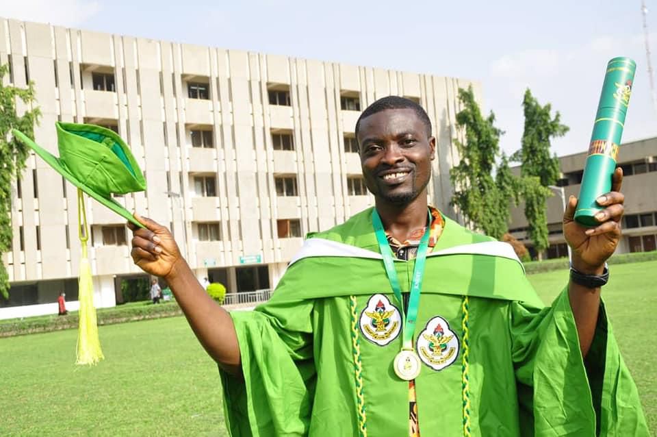 Cocaine pusher who became a shoeshine boy has graduated from KNUST