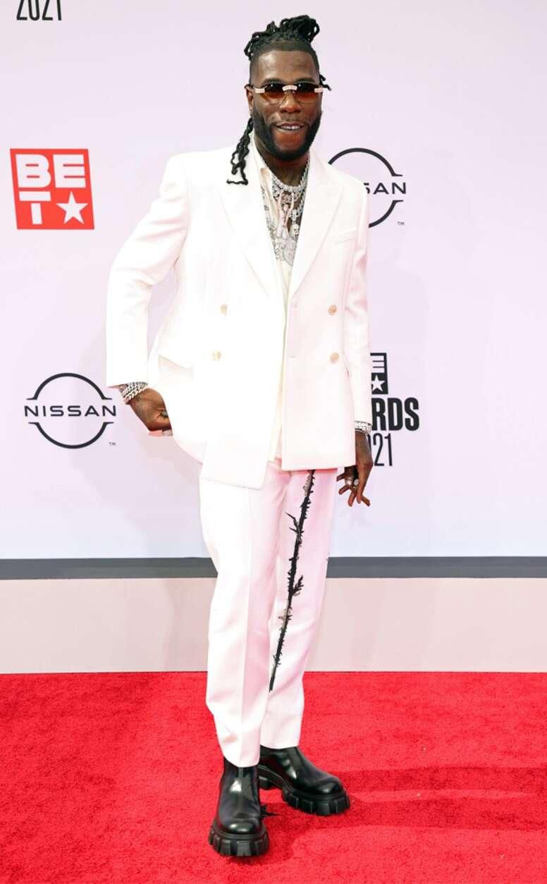 Burna Boy at the BET Awards 2021 {enews}