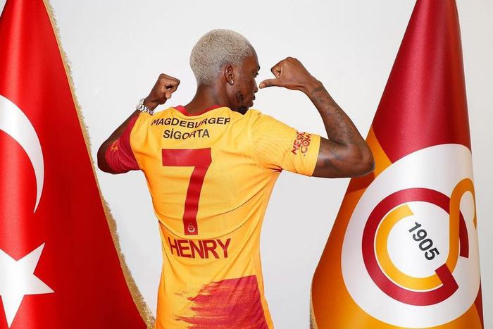 Henry Onyekuru (Instagram/Galatasaray)