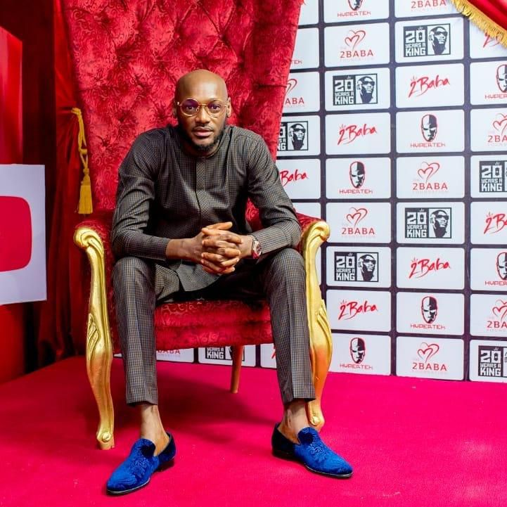 2Face Idibia thinks the Nigeria system is in shambles and it had been hijacked by criminals met to be leaders. [Instagram/Official2baba]