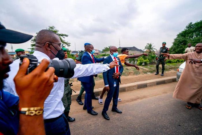 Gov Sanwo-Olu of Lagos arrests gang of robbers in Ojota on Monday, July 12, 2021 (Gboyega Akosile)