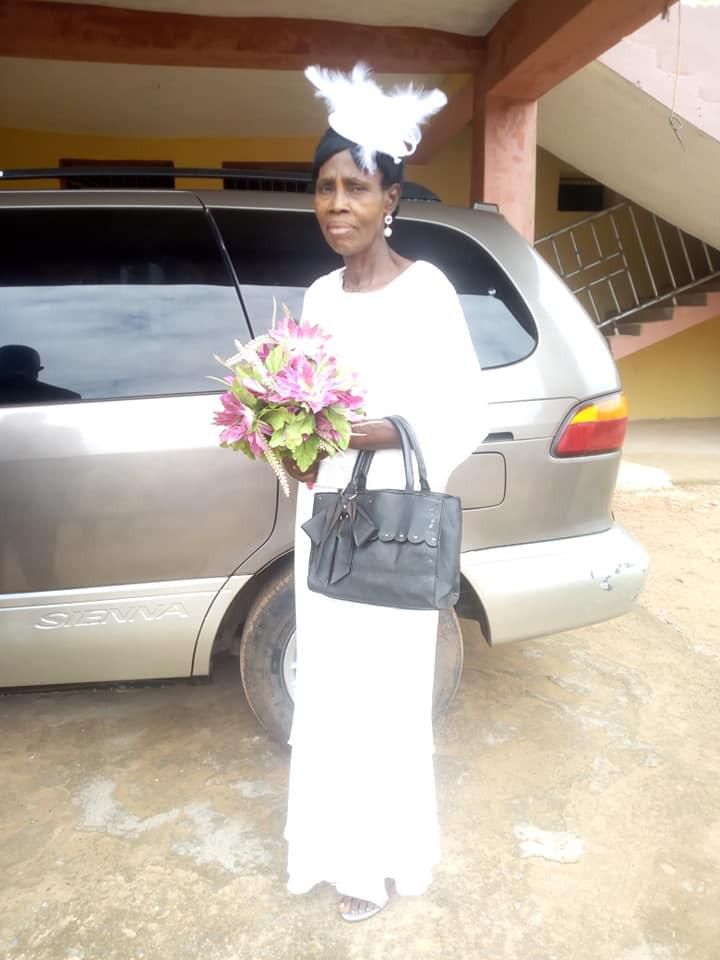 Man celebrates as his 99-year-old father weds 86-year-old mother: "Newest couples in the world"