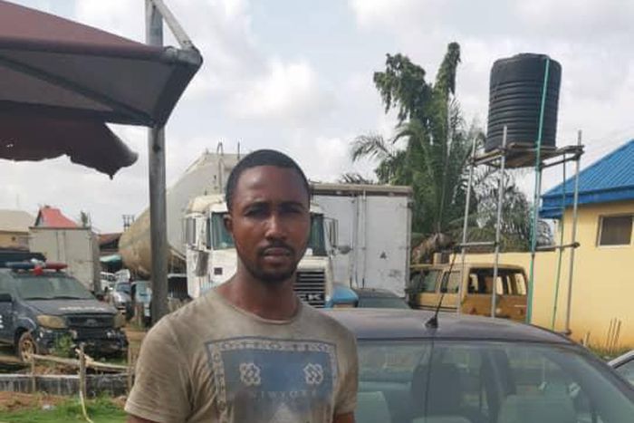 Ibeh Udoka apprehended by police in Edo with his boss' car (Twitter: @Mr_JAGs)