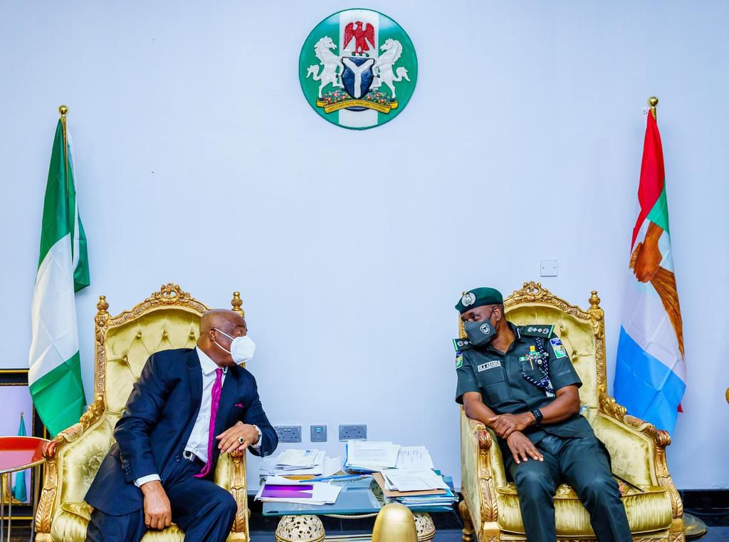 Inspector-General of Police, Mohammed Adamu visits Governor Hope Uzodinma of Imo.  [Twitter/@Hope_Uzodimma1]