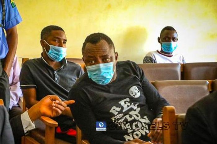 Sowore and 4 others at the Magistrates court in Wuse Zone 2, Abuja (ChannelsTV)