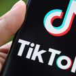 iPhone users have full access to TikTok's dark mode.