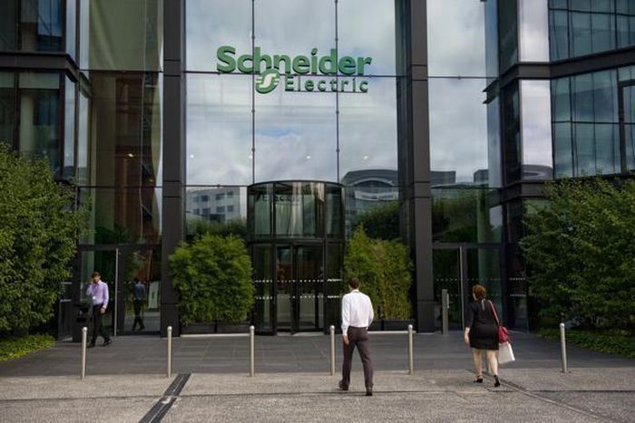 ___8081795___2018___3___7___16___schneider_electric--621x414