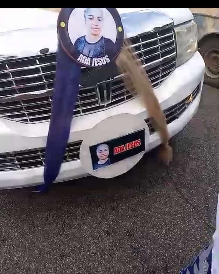 Photos from the comedian's burial [TopNaijaBlog]