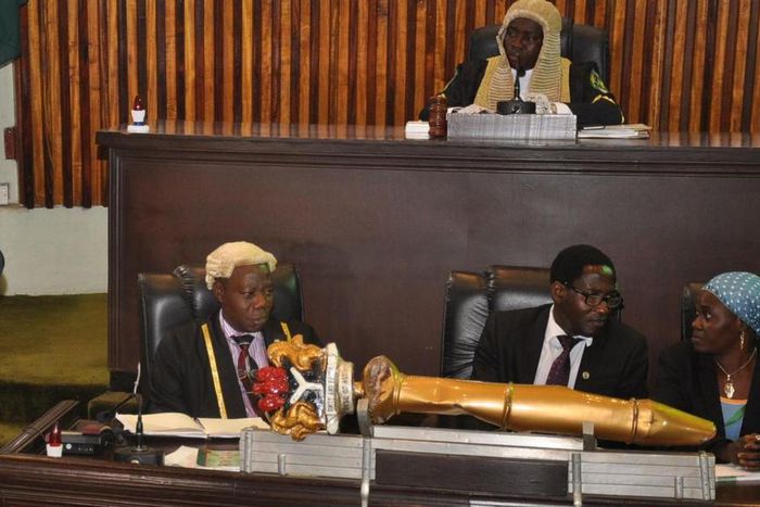 Suspected hoodlums bugle Ogun Assembly, cart away mace