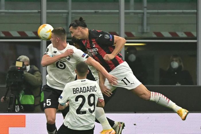 Zlatan Ibrahimovic was shut out as AC Milan lost at home in Lille and will miss the return match with an injury