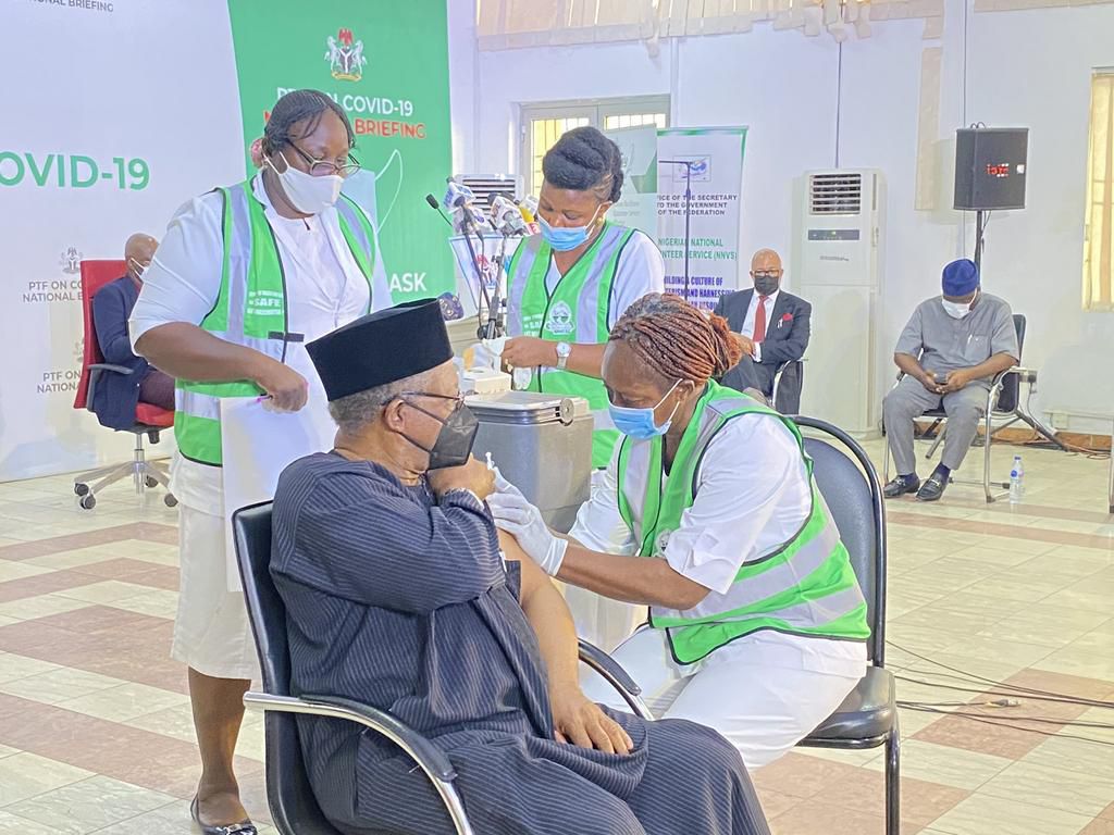 Minister of Health, Dr. Osagie Ehanire receives first dose of COVID-19 vaccine. [Twitter/@NphcdaNG]