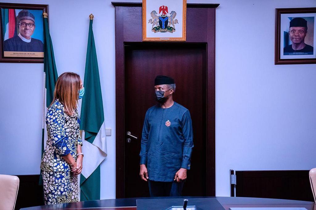 Nigeria's Vice President, Yemi Osinbajo and UK Prime Minister’s Trade Envoy to Nigeria, Ms Helen Grant in Abuja. [Twitter/@NGRPresident]