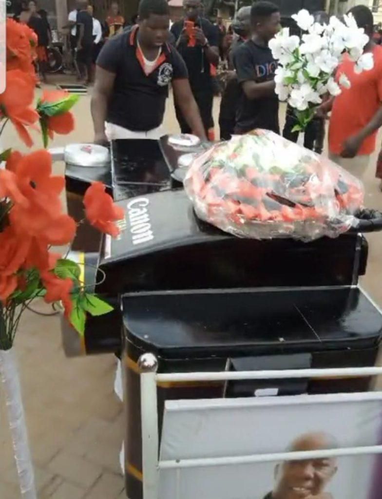 Agya Manu buried in digital camera coffin