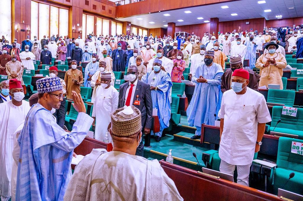 President Muhammadu Buhari presents 2021 budget proposal of N13.08 trillion to the joint session of the National Assembly on Thursday, October 8, 2020.  [twitter/@NigeriaGov]