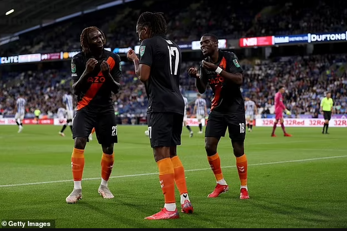 Alex Iwobi and Moise Kean (Getty Images)