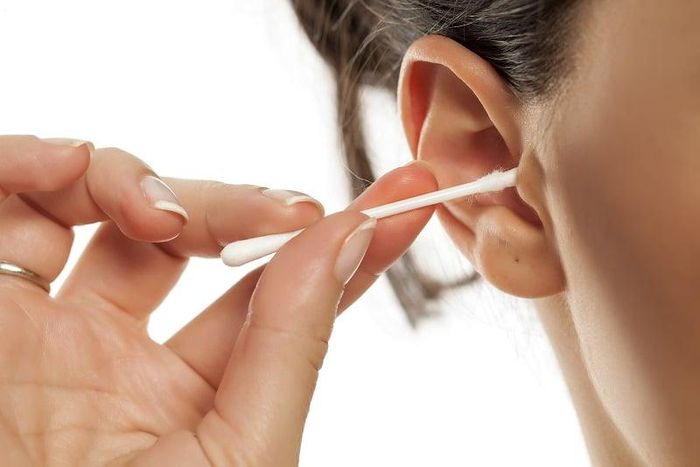 How to clean your ears [Pulse Contributor's Opinion]. [secondchancehearing]