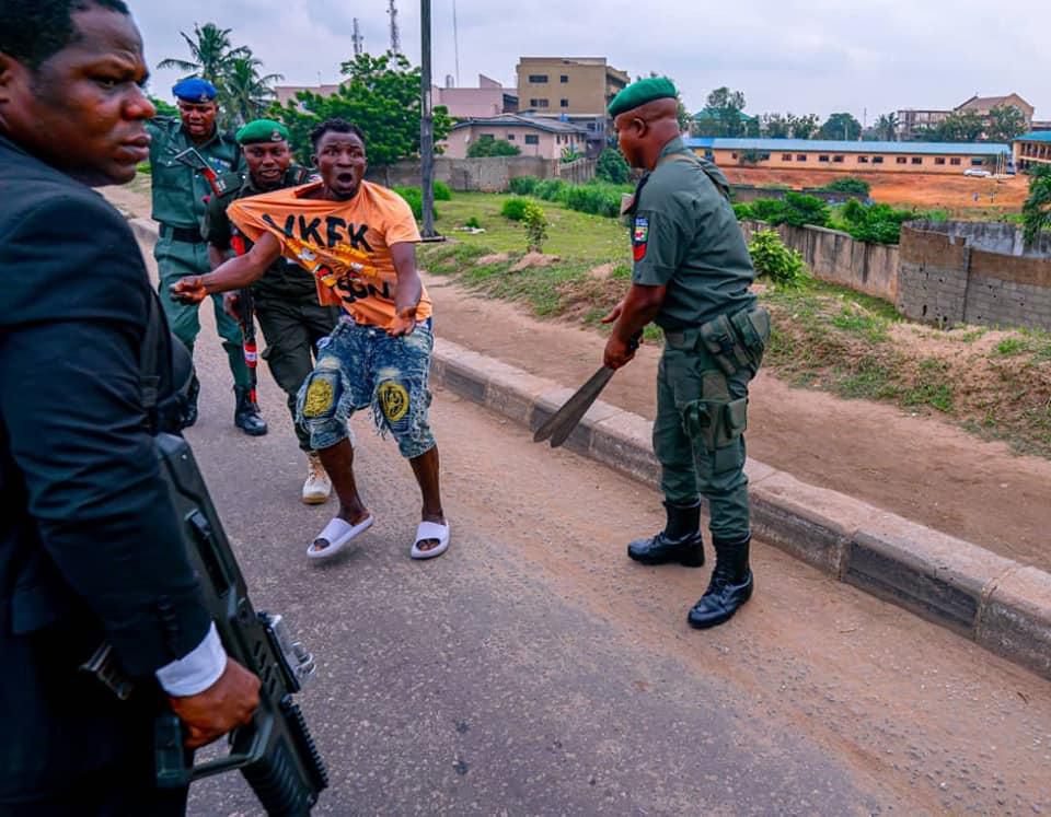 Gov Sanwo-Olu of Lagos arrests gang of robbers in Ojota on Monday, July 12, 2021 (Gboyega Akosile)