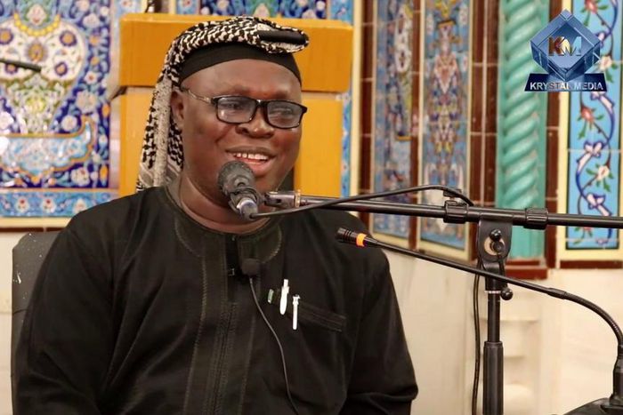 Prof  Ishaq Akintola urges Muslims to take COVID-19 vaccine without fear(MURIC)