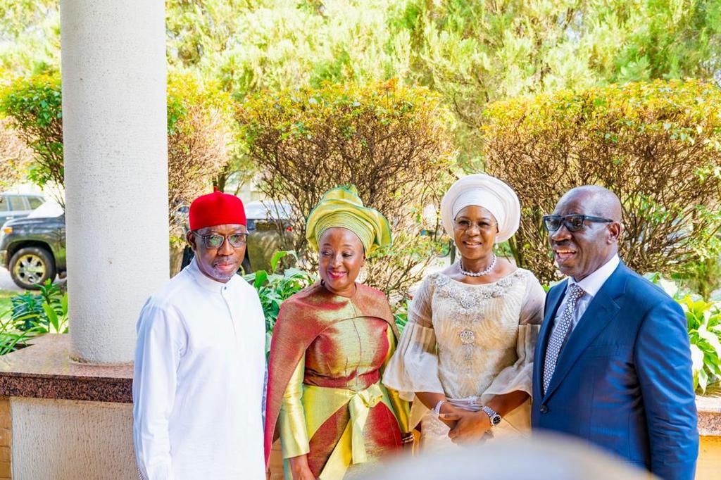 The Okowas and the Obasekis during the swearing-in ceremony of Governor Godwin Obaseki of Edo State. (Delta State Govt)