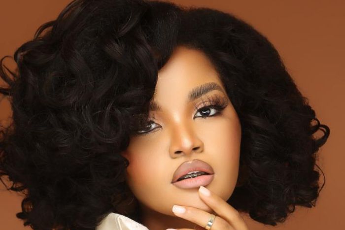 Debbie Collins won MBGN in 2015