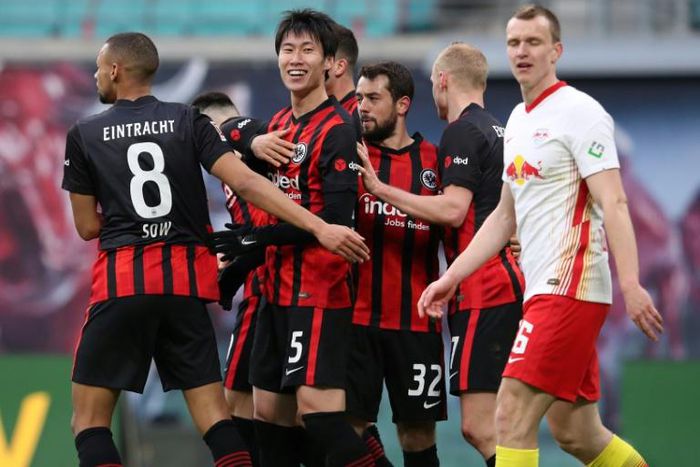 Daichi Kamada's equaliser won a point for Eintracht Frankfurt in a 1-1 draw away to RB Leipzig
