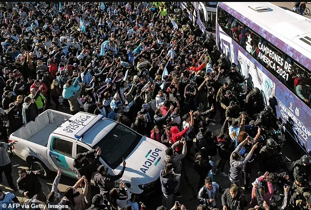 Argentina gets heros' welcome after Copa America win