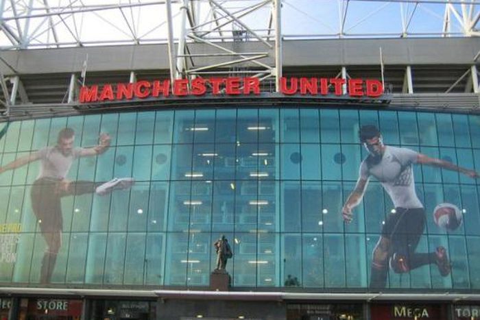 Old Trafford entrance [Flickr/nyaa_birdies_perch]
