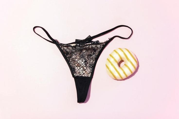 What does a healthy vagina smell like