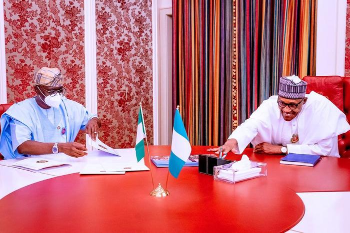 Lagos state Governor, Babajide Sanwo-Olu visits President Muhammadu Buhari to update him on the progress made in the reconstruction of Lagos following the #EndSARS mayhem. [Twitter/@NGRPresident]