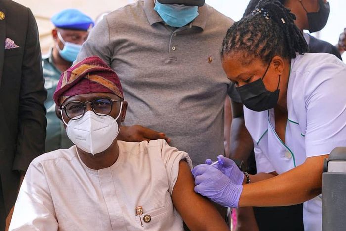 Lagos State governor, Babajide Sanwo-Olu, receiving COVID-19 vaccine [LASG]
