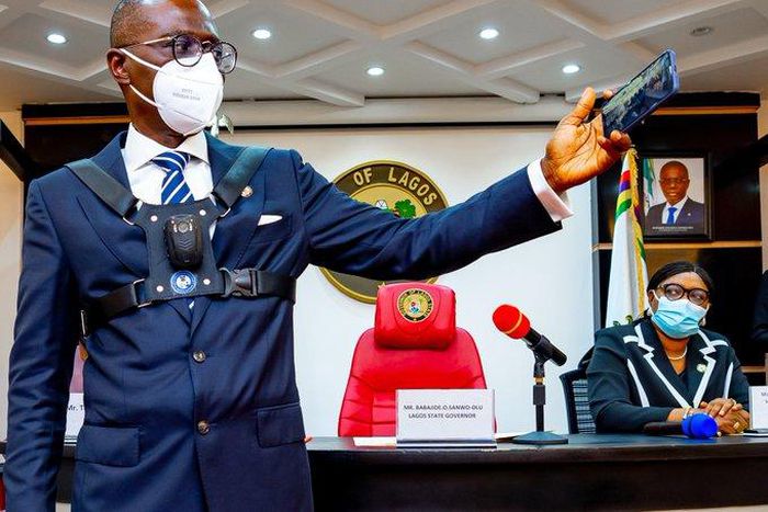 Lagos Governor Babajide Sanwo-Olu test-runs body cameras on March 31, 2021 (Twitter: Mr_JAGs)